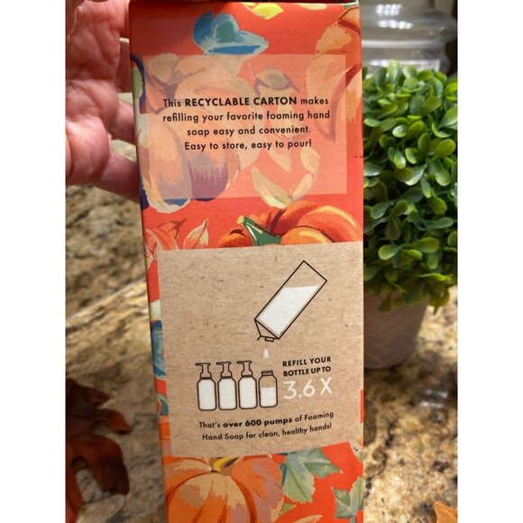 Bath & Body Works “Sweet Cinnamon Pumpkin” Refillable Foaming Hand Soap - Picture 5 of 6